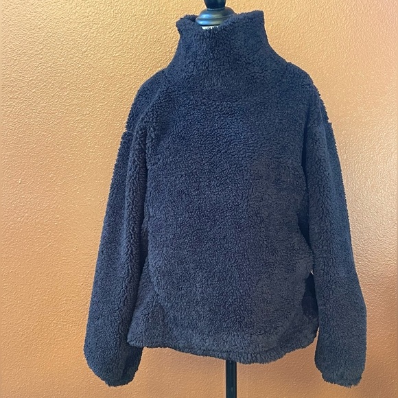 lululemon athletica Tops - Lululemon- “Warmth Restore” Long Pullover Black Size 8 EUC!